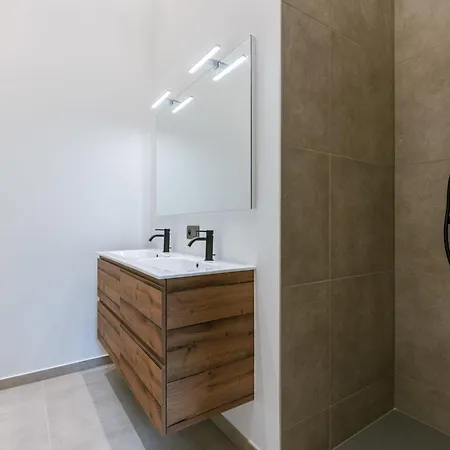 Apartment Huswell - Seafront With Stunning Views *