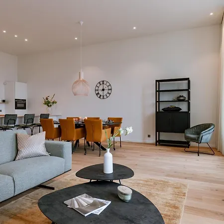 Huswell - Seafront With Stunning Views *