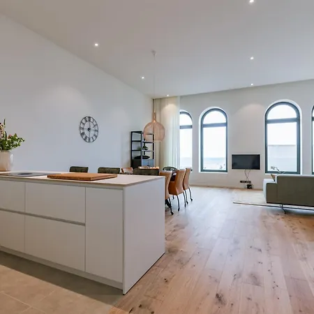 Huswell - Seafront With Stunning Views Apartment *